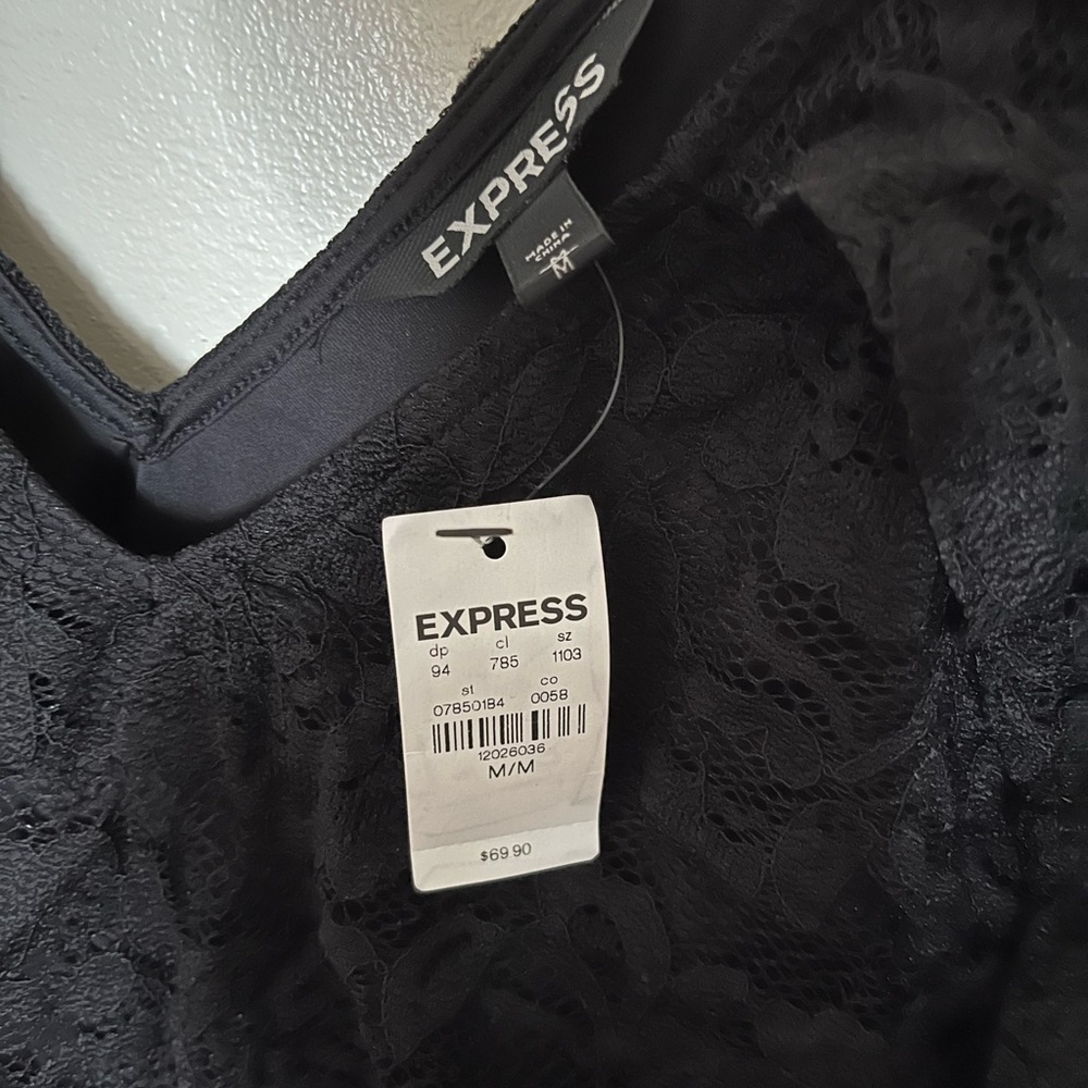 Express Lace Romper - Picture 3 of 6